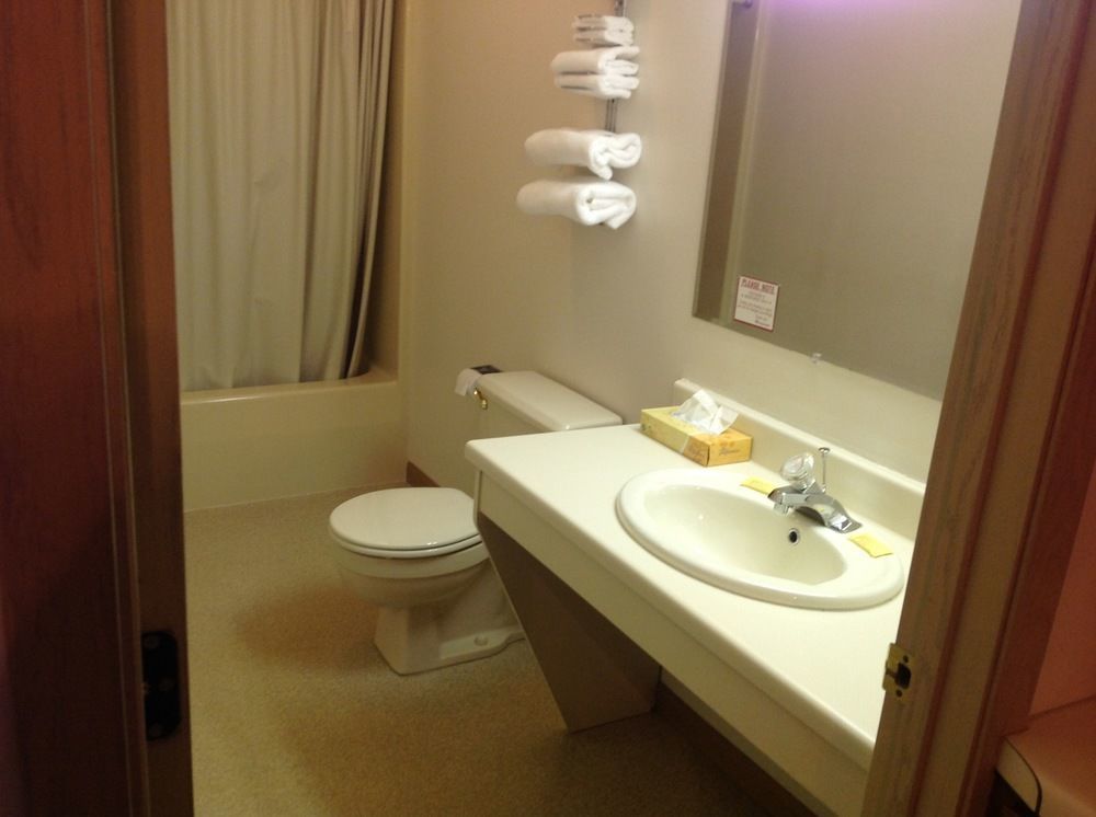 Value Host Motor Inn Marquette Luaran gambar