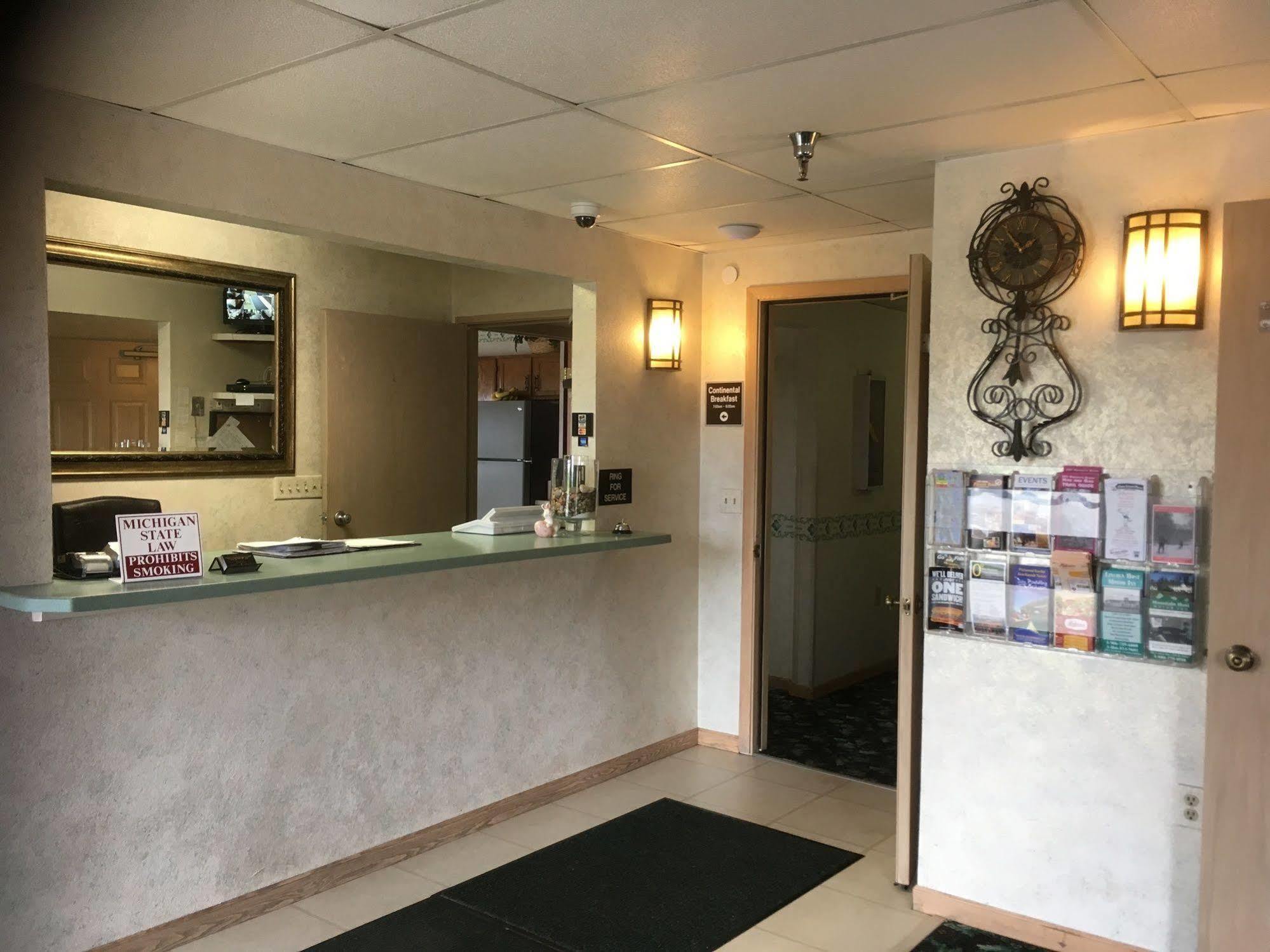Value Host Motor Inn Marquette Luaran gambar